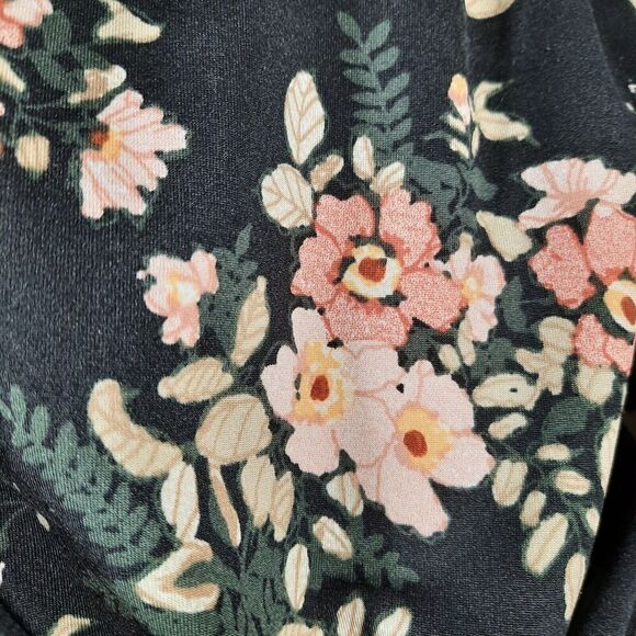 First Love On or Off Shoulder Floral Knit Peasant Top Size Medium / Large Ruffle - Picture 9 of 13